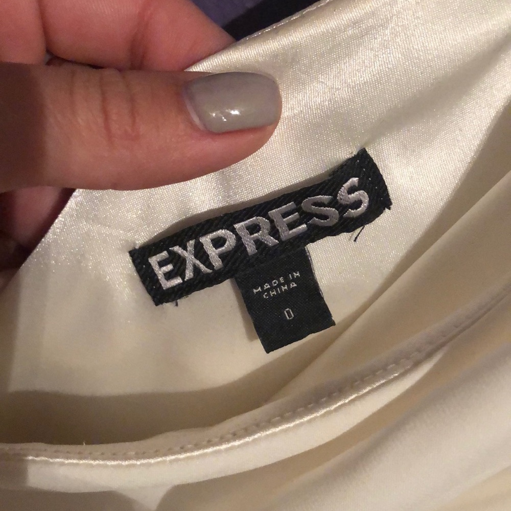 EXPRESS WHITE &BLACK DRESS - Picture 3 of 3